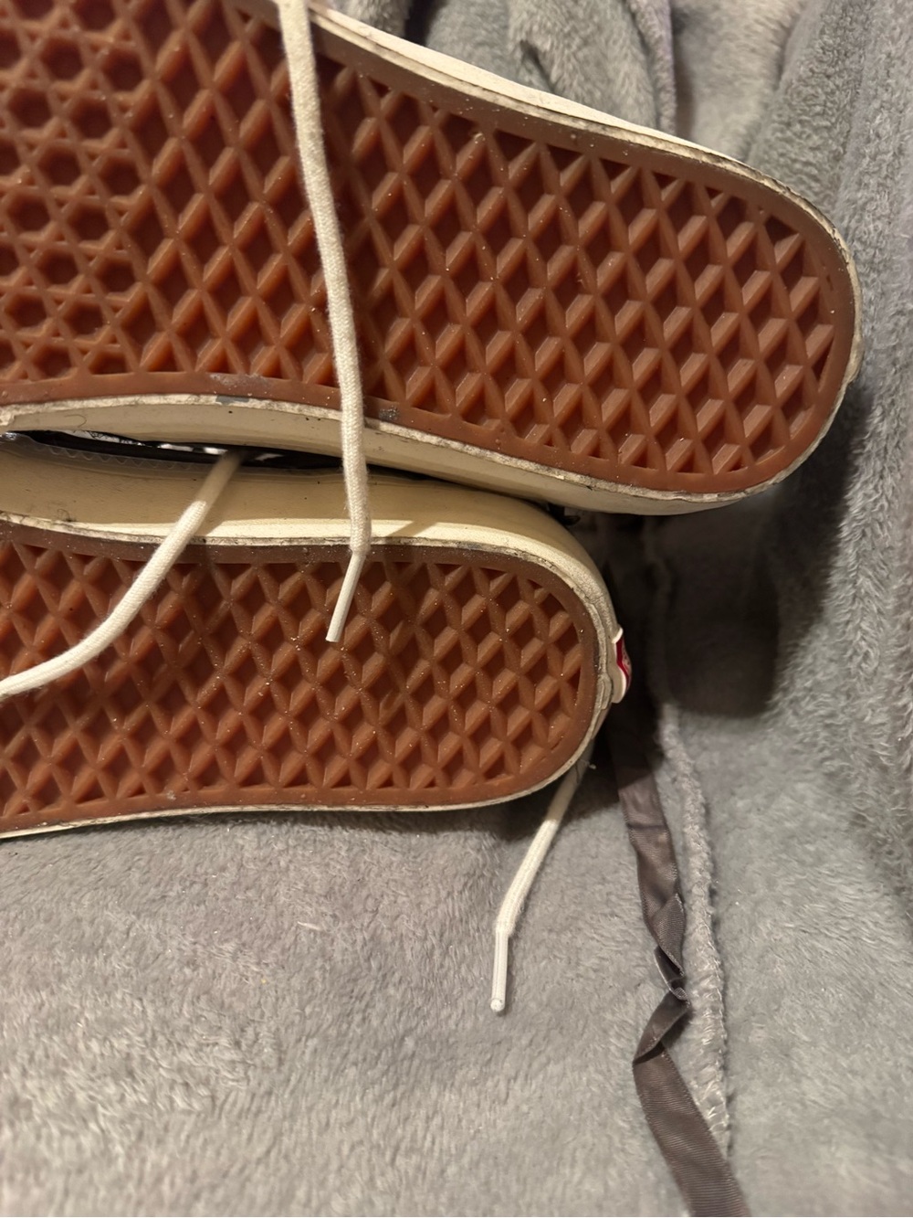 Vans - Picture 6 of 6